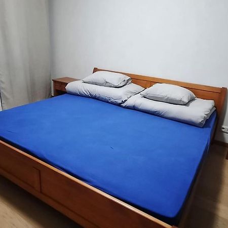 Ferienwohnung Sky-Park Flat&Parking Pressburg Exterior foto